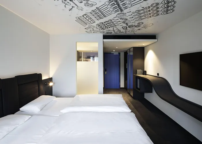 V8 At MOTORWORLDHotel Köln